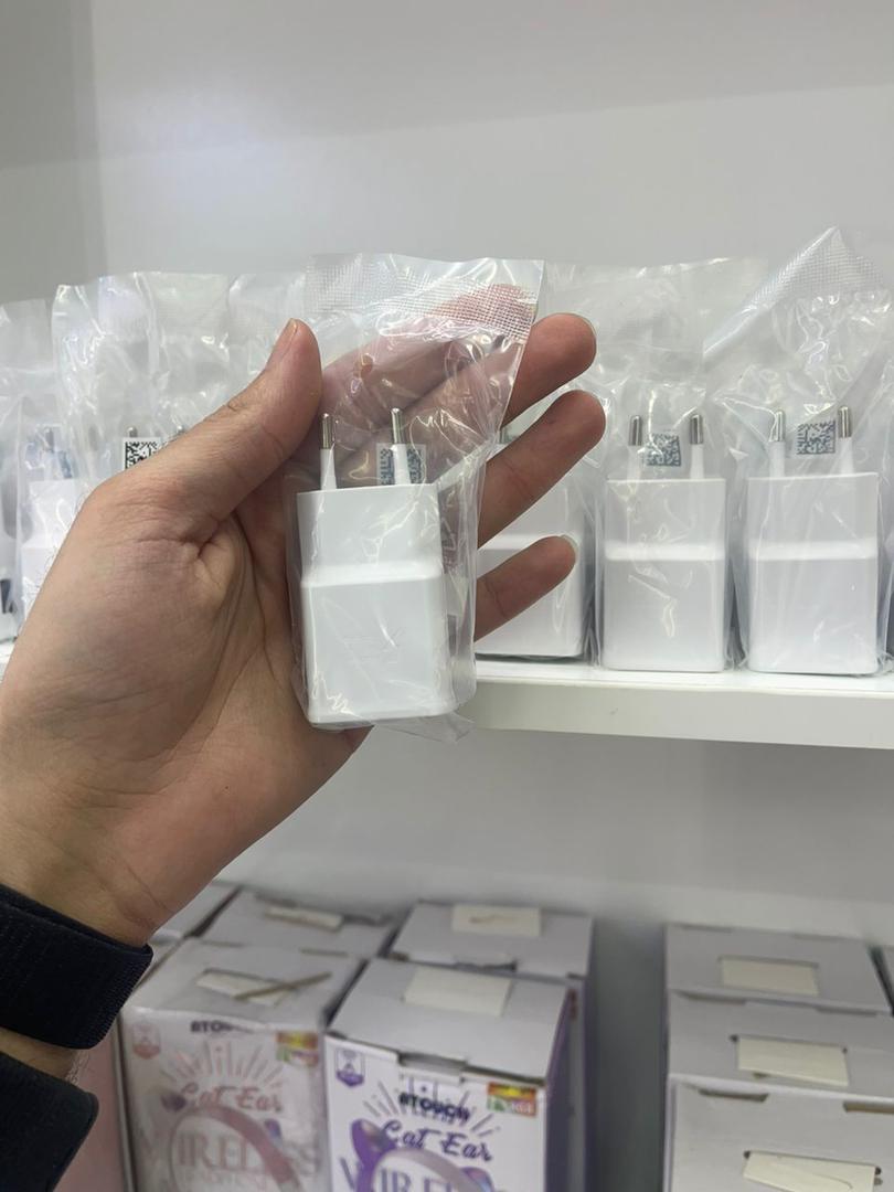 کلگی شارژ سامسونگ s10 اورجینال 5w مشکی سفید
